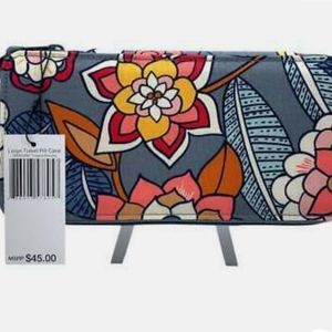 NWT Vera Bradley large travel pill case